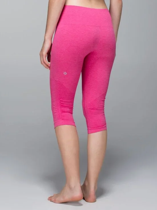 Lululemon In The Flow Crop II Heathered Jewelled Magenta - Picture 2 of 5